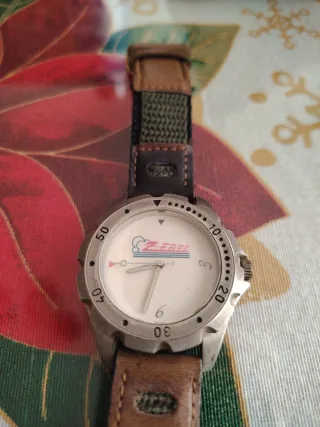 Reloj ZEBEC Cuarzo Marrón y Plateado