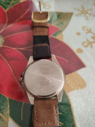 Reloj ZEBEC Cuarzo Marrón y Plateado