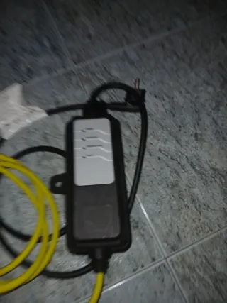 Cargador Coche Eléctrico APETIV MINI ONE e