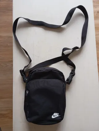 Bandolera Nike Negra