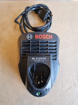 Cargador Bosch AL 1115 CV