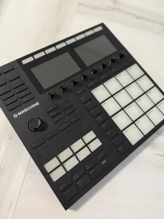 Native Instruments Maschine MK3