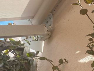 TOLDO EXTENSIBLE MOTORIZADO.