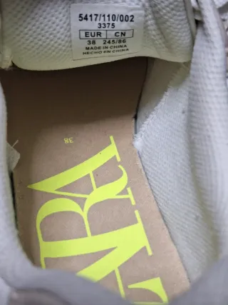 Scarpe Zara beige e bianche