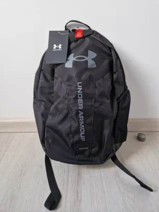 Mochila Under Armour Hustle Sport Negra