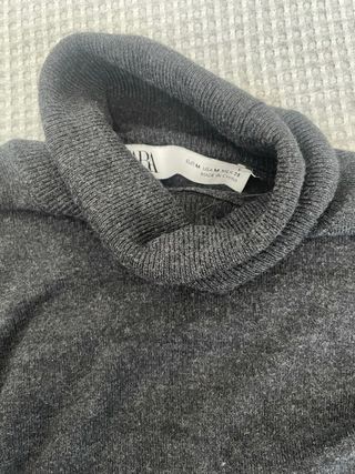 Jersey Zara cuello alto gris
