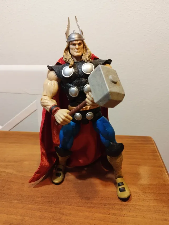 Figura Thor Marvel Legends Icons