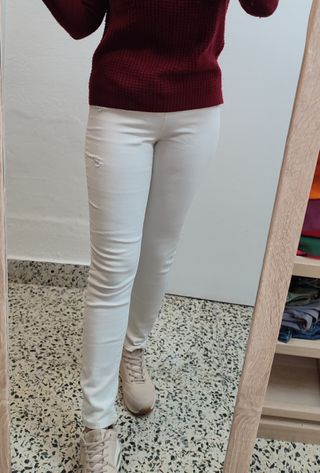 Pantalón vaquero blanco Stradivarius – Tiro alto