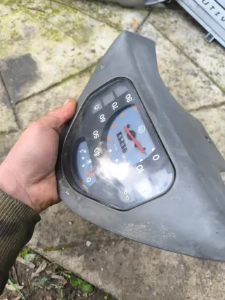 Contachilometri Vespa 50 HP / V