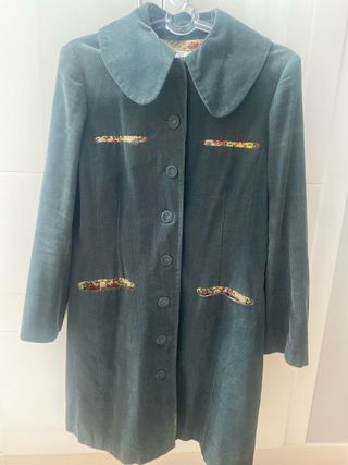 Abrigo y pantalón de pana Hoss Intropia verde