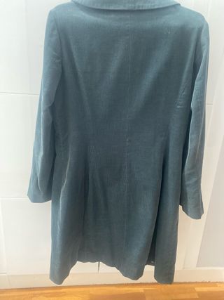 Abrigo y pantalón de pana Hoss Intropia verde