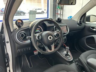 SMART fortwo EQ Ushuaia Limited Edition coupe