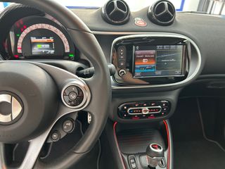 SMART fortwo EQ Ushuaia Limited Edition coupe