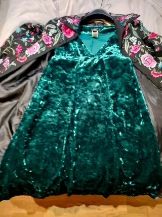 Precioso Vestido Vintage Terciopelo seda Verde