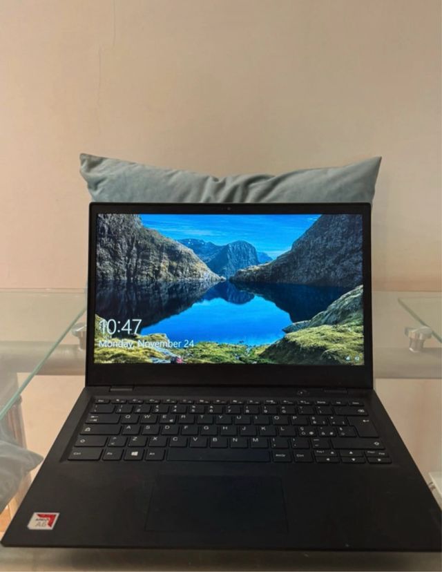Lenovo 14w Portatile AMD A6 + Caricabatterie