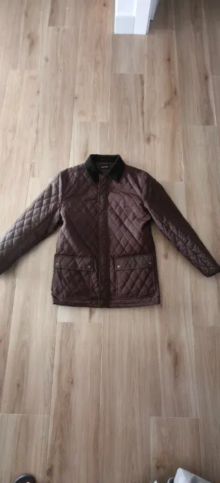 Abrigo SEAMAN acolchado marrón sin estrenar