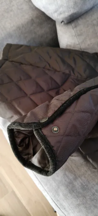 Abrigo SEAMAN acolchado marrón sin estrenar