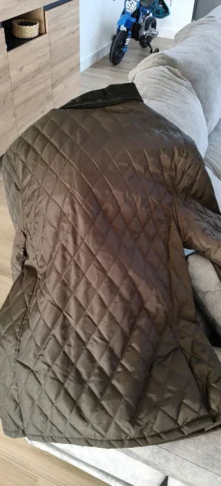 Abrigo SEAMAN acolchado marrón sin estrenar