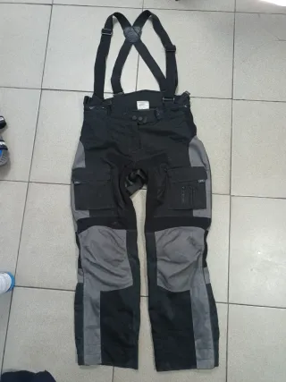 Pantalón Moto Cordura con Tirantes.