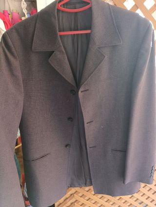 Americana gris hombre