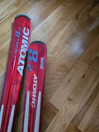 Esquís Atomic 8.2