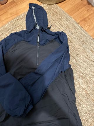 Chubasquero cortavientos talla L