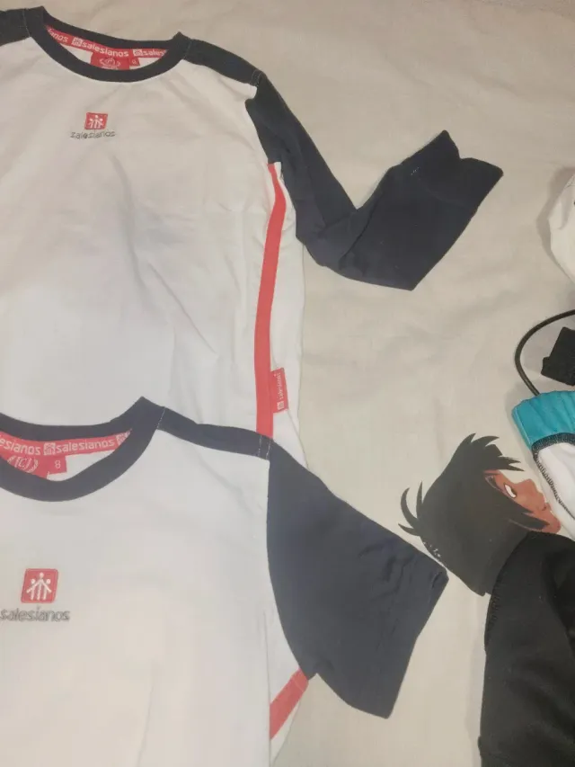 2 Camisetas Salesianos Talla 8