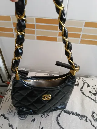 Bolso Negro y Dorado