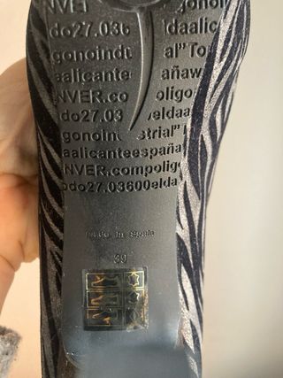 Zapatos de tacón animal print Rebeca Sanver