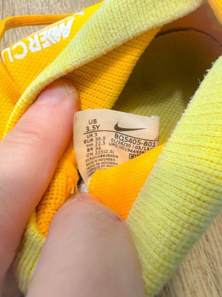 Zapatillas botas fútbol Nike talla 35,5 amarillas