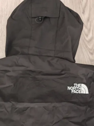 Cortavientos The North Face Negro