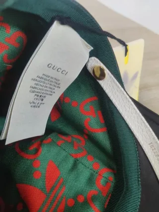 Gorra Gucci Negra Cuero