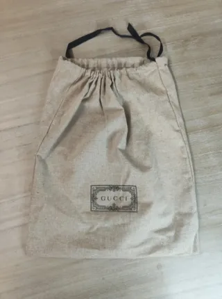 Gorra Gucci Negra Cuero