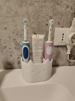 Porta spazzolino e dentifricio gatto
