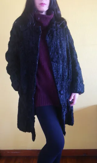 Cappotto in pelle di astracán nero