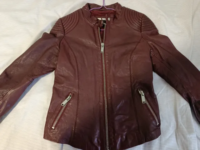 Chaqueta Piel Granate Easy Wear Está nueva de piel