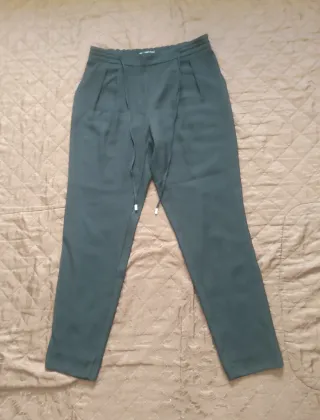 Pantalón negro tela holgada Zara Basic