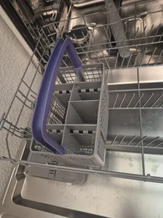 Lavavajillas Beko averiado