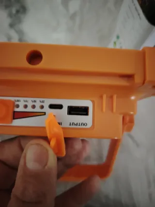 Luce LED Solare Portatile Ricaricabile