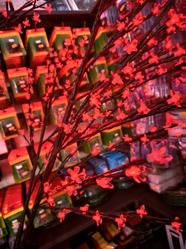 Árbol LED Cerezo en Flor Rojo 2mt 1152 Luces led