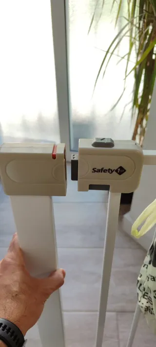 Barrera seguridad niños Safety 1st