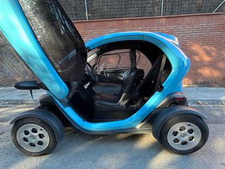 Renault Twizy 2020 en perfecto estado