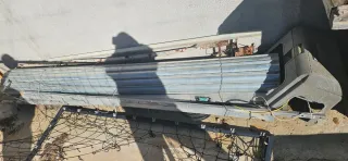 Puerta corredera garaje con motor y raíles