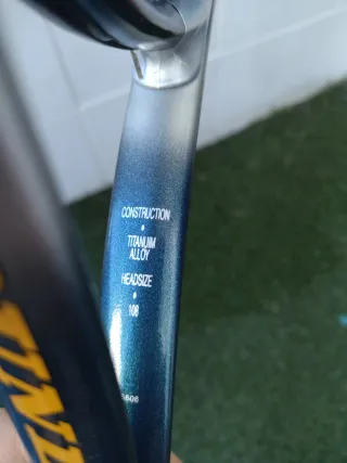 Raqueta de tenis Dunlup Titanium Ti Lite Plus