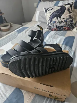 Sandalias Dr. Martens Negras