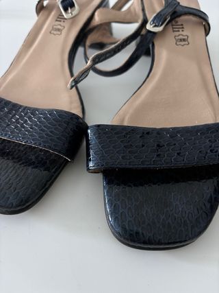 Sandalias Boticelli azul marino