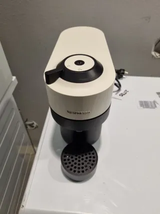 Cafetera Nespresso Krups Vertuo Pop