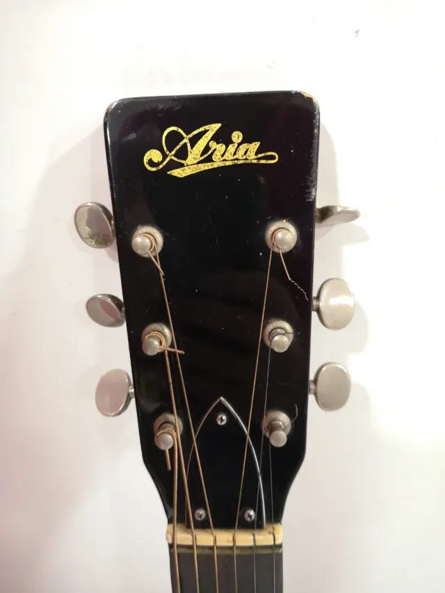 Guitarra Aria 6710 - Japón Años 60