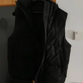 Chaleco acolchado hombre negro...talla s de hombre