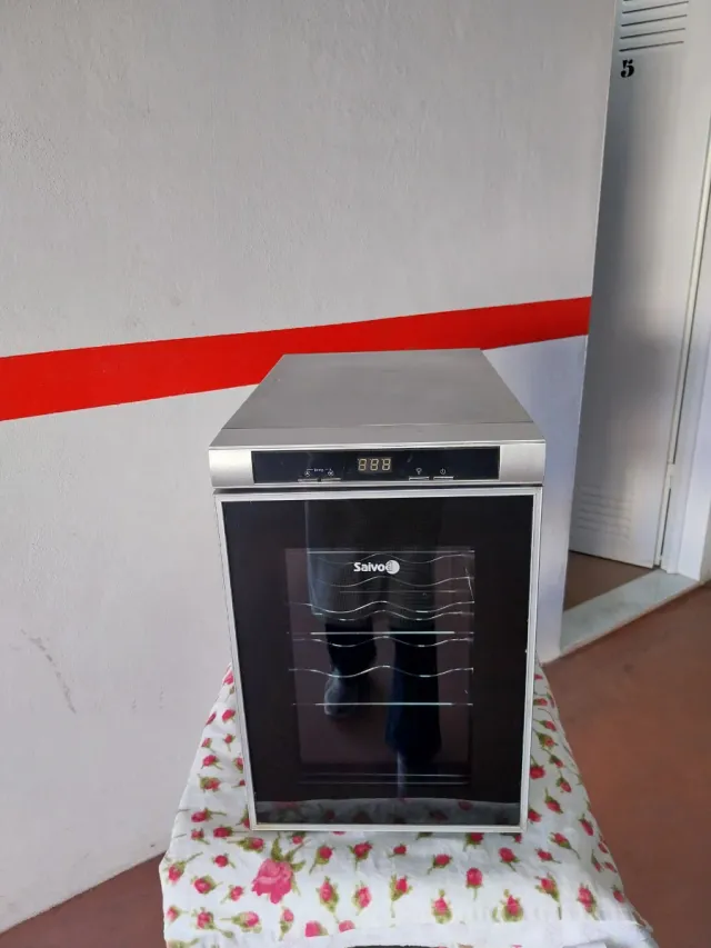 Vinoteca Saivod 6 botellas